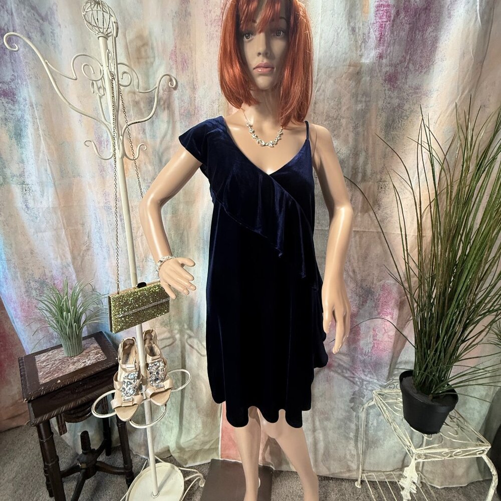 📌luxe apothetique Velvet Navy Ruffle Cocktail - Semi Formal - Evening Dress